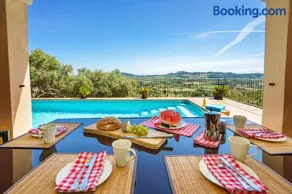 Son Cladera by LifestyleFincas - Image 1