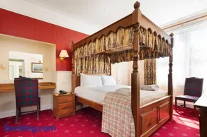 Crab Hall - Image 2