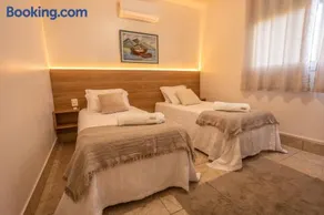 Casa com Lareira e Ar Condicionado Bem Localizada - Image 5