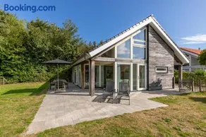 Zonnedorp 23 Zeeland Huis Renesse: Luxury Beach Holiday Close to North Sea - Image 2