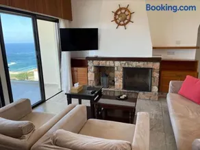 Panoramic Seacave Cottage - Image 4