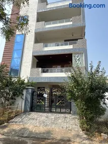 Homestay in Kompally - Image 1
