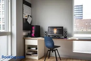 West Wing - Image 1