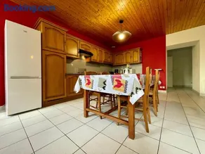 Gîte rénové 2018, au cœur de la nature, activités plein air, 3 chambres, jardin privatif, proche Via Fluvia - Image 2