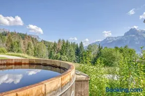 Chalet Wolf - Image 4