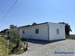 Chalet moderne et confortable au cœur de l'Allier - Image 2