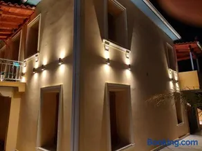 Kalypso Home F - Image 1