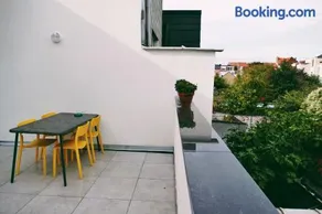 130sqm appartment with 20sqm terras and free parking - Image 3