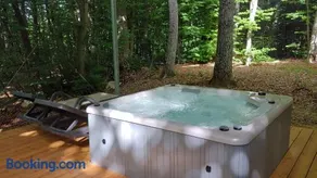 Treehouse Lika1 - Image 1
