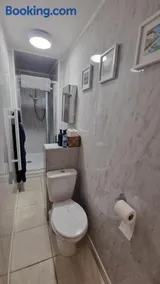 The Red House, 2 Bed Garden Apartment in Totterdown, Bristol - Image 5
