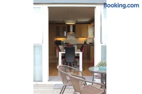 Blackrock Bungalow - Image 3
