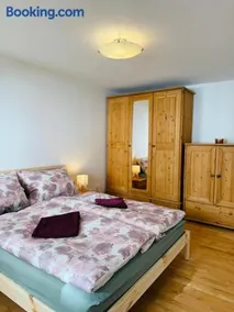 Srdce Mesta 3 - slnečný apartmán V Podkroví s balkónom nad ulicou - Image 4