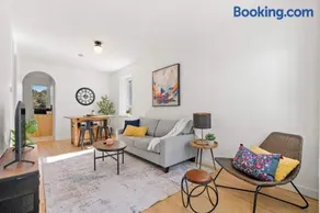 The Lokal 2 Kings Queen Suite in Sunnyside YYC - Image 1