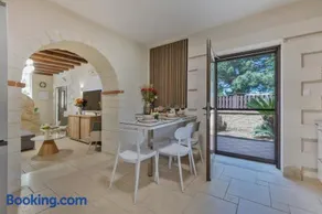 Neriana Villa - Garden Paradise - Image 5