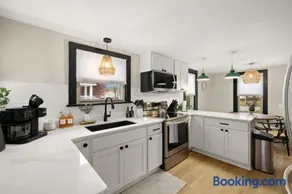 Modernized Historical Home in Downtown Medina with Hot Tub - Image 2