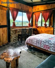 Chalet Stonehenge - Image 4