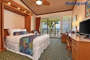 Napili Shores I270 · NS I270 OceanFront Studio w Ocean Views Poo - Image 2