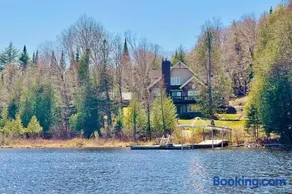 Waterfront - hot tub - Theatre - Mont-Tremblant - Image 1