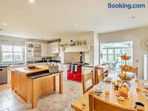 5 Bed in Bude oc-lossi - Image 5