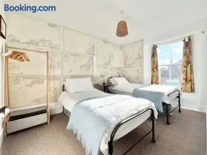 Janies Cottage~ Mousehole~Eclectic Interiors & Vintage Charm - Image 2