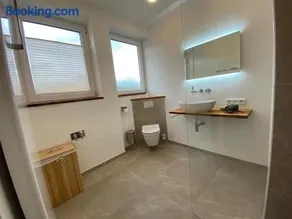 Familienfreundliches großzügiges Apartment mit Garten | Haustiere erlaubt - Image 3