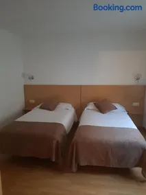 Apartaments Turistics Pirineu - Image 2
