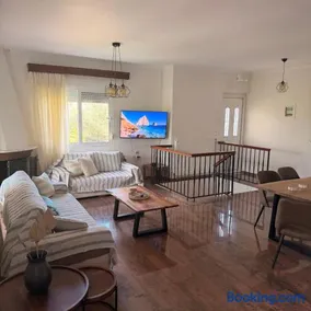 Olea House - Image 3