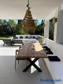 Villa Ibiza Chic à Calahonda - Piscine et Proximité Plage - Image 2