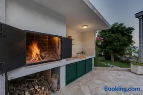 Rustic Villa Nina - Dalmatian Stone Mansion - Image 5