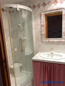 Var Village House - Image 4