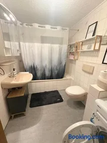 Tolle 2 Zimmerwohnung mit schöner Aussicht - Image 2