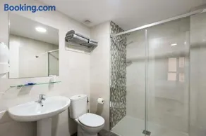 Apartamentos Turísticos San Lorenzo - Image 2