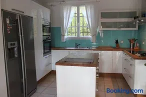 Villa élégante à Villelaure + Clim - Image 5