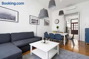 BpR COSMOS Design Suite with A/C - Image 1