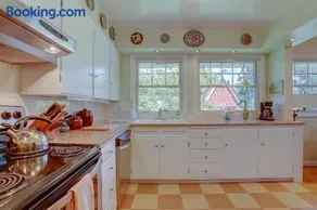 Living Color Cottage - Image 4