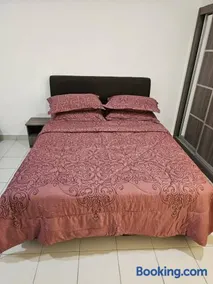 Seberang Jaya Family Pool Homestay Near Hospital 3 Bedroom Aircond 2 Bathroom & Family Room Aircond - Image 2
