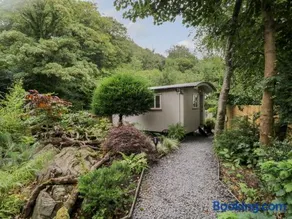 Woodmans Huts - Image 1
