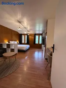 Le Tuc Lodge - Image 4