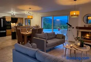 Secluded Hillside Villa near Prayssac - Image 2
