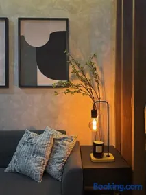 Sleek Designer Studio at Knightsbridge Residences - Image 3