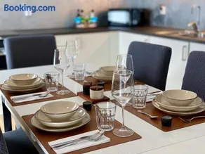 Experience A Cozy Getaway - Modern Apartment - Fast Wifi - Free Parking - 19 km to Pulpit Rock - Image 1