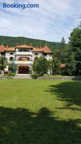 Sara - Image 2