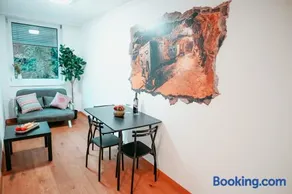 Vienna Shopping Center 6a Apartment - Image 2