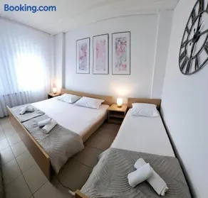 Gago Apartments - Image 2