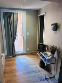 La Lucienne - Cœur de ville avec un extérieur - Image 5