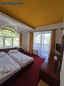 Casa Maria Azuga by Genco - Image 4