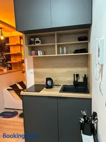 Diamond airport JACUZZI&SAUNA apartman Ledine - Image 2