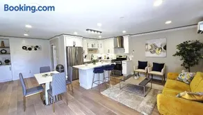 Gillespie Dr 2BR 1BA Unit A | Near Downtown SD - Image 2