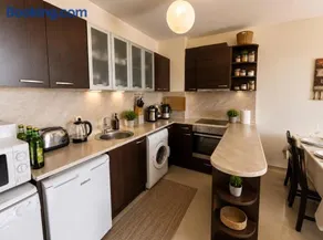 Spacious 2 bedroom apartment - Image 4