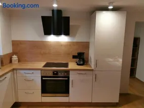 W1 Gemütliche Wohnung in ruhiger Lage - Image 2